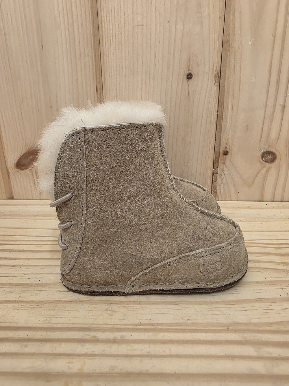 UGG Infant "Boo" Suede & Sheepskin Booties Infant Size M Tan